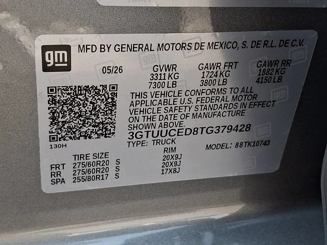 New 2026 Sterling Metallic GMC Elevation image 21