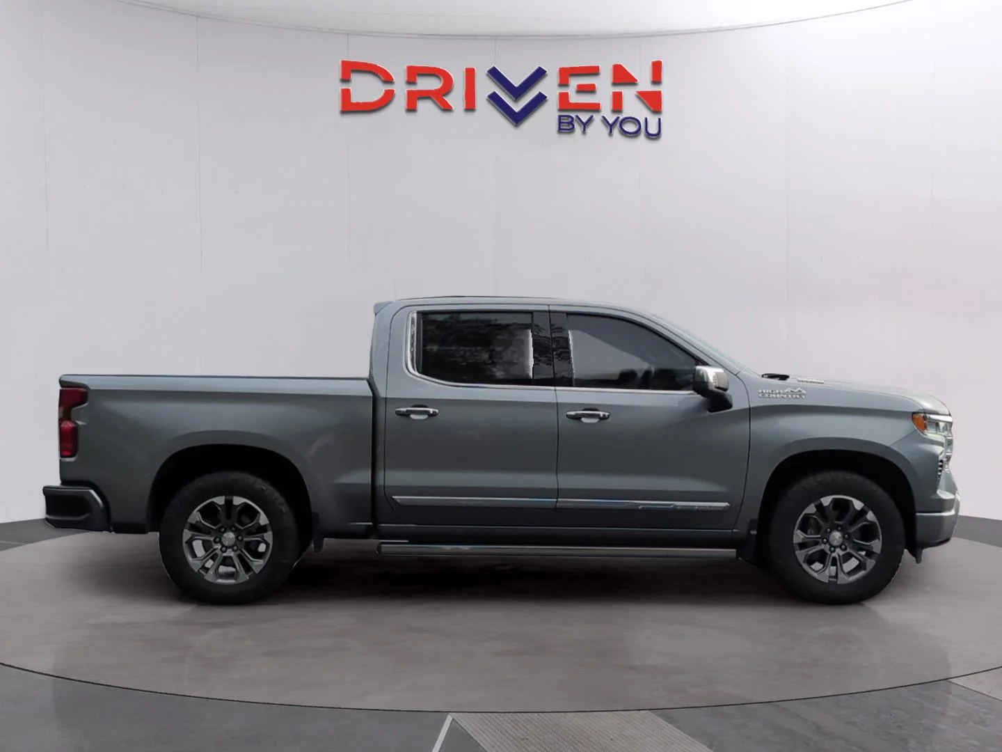 Used 2023 Sterling Gray Metallic Chevrolet High Country image 6