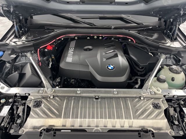 Used 2025 Skyscraper Grey Metallic BMW 30 xDrive image 11