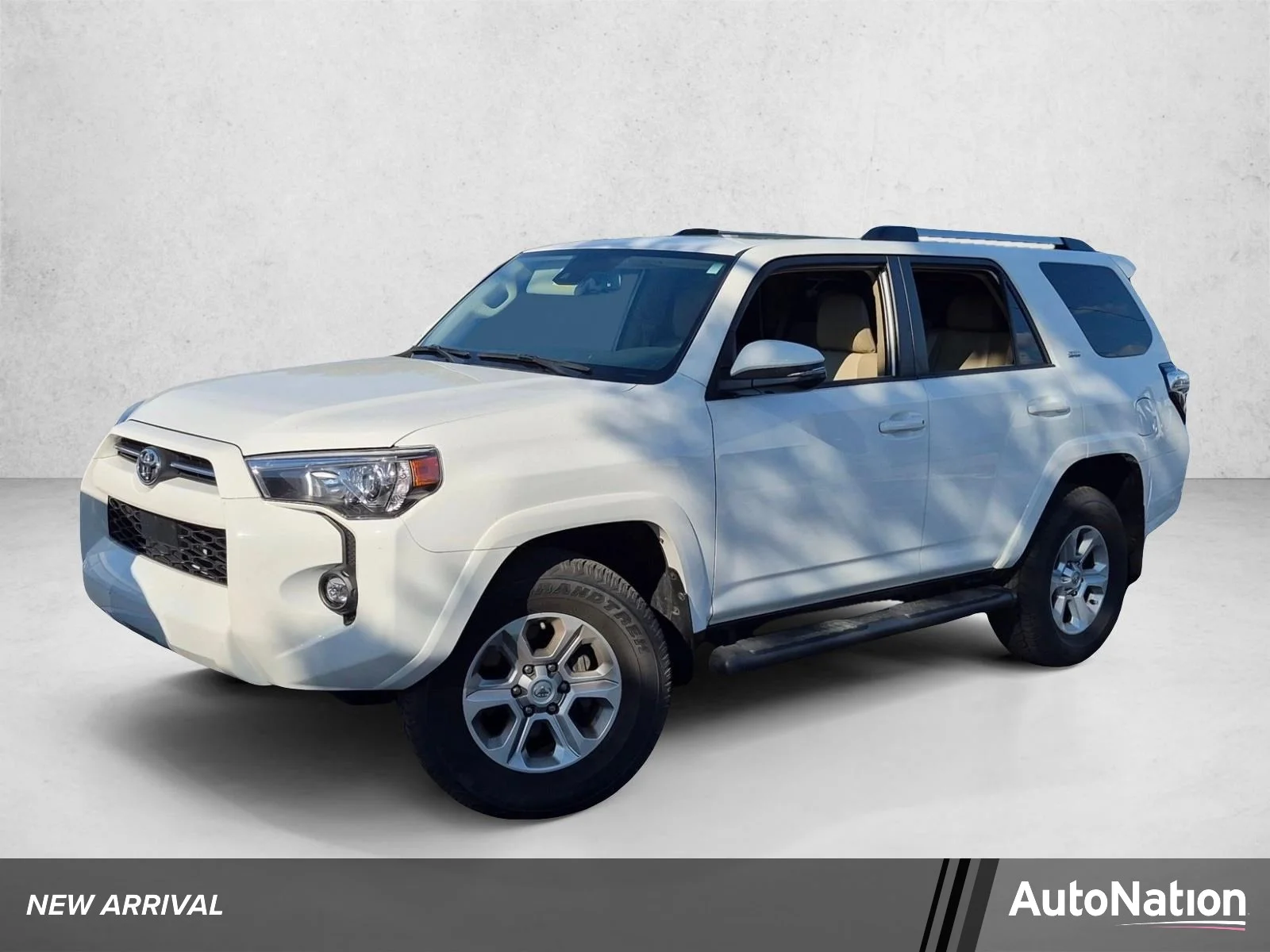 Used 2023 Ice Cap Toyota SR5 Premium image 1