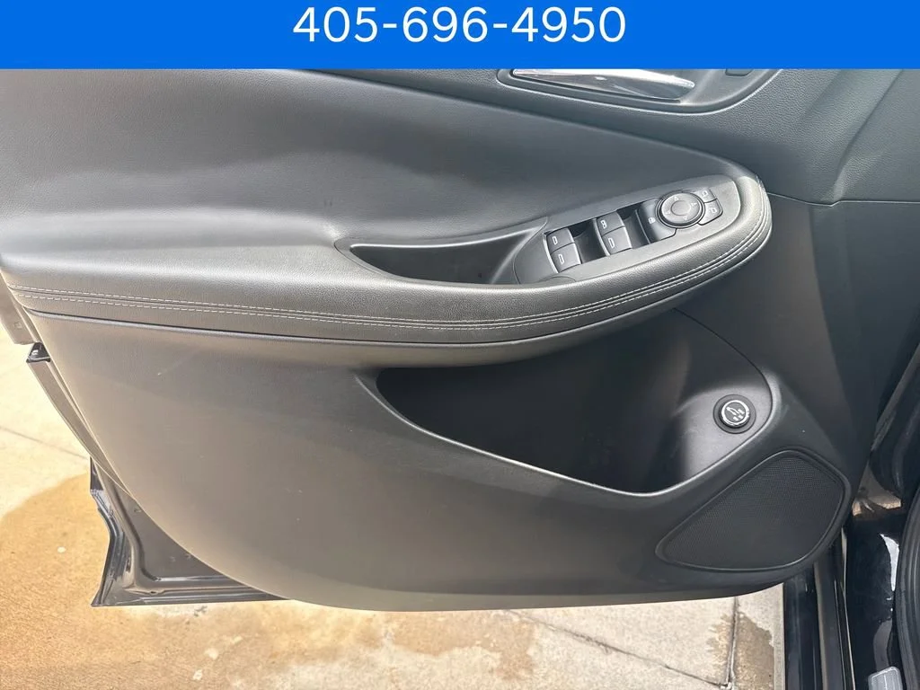 Pre-Owned 2021 Buick Encore GX Select
