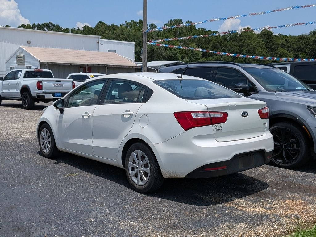 Used 2014 White Kia LX image 3