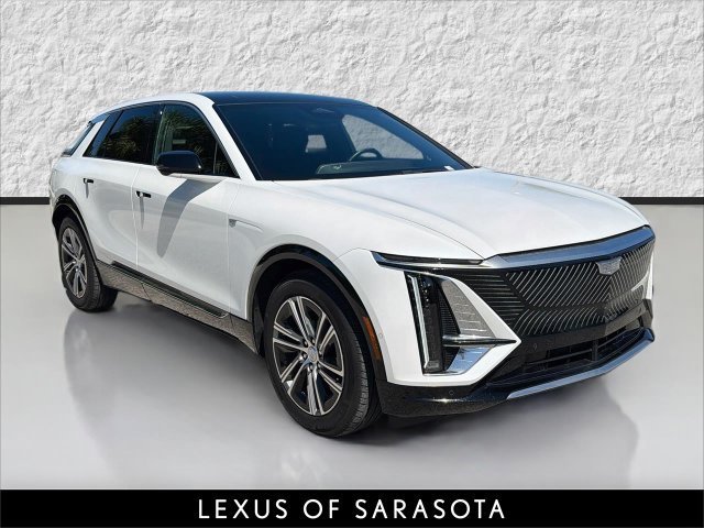 2025 Cadillac LYRIQ Luxury 1