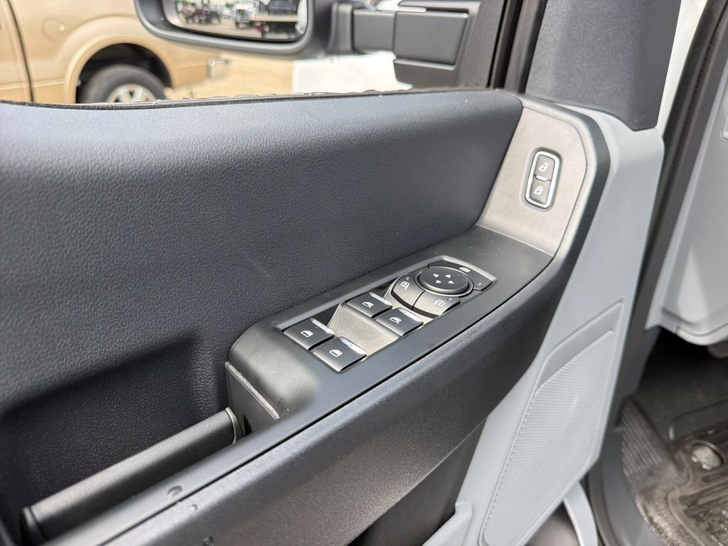 New 2026 Oxford White Ford F-350® XL image 13