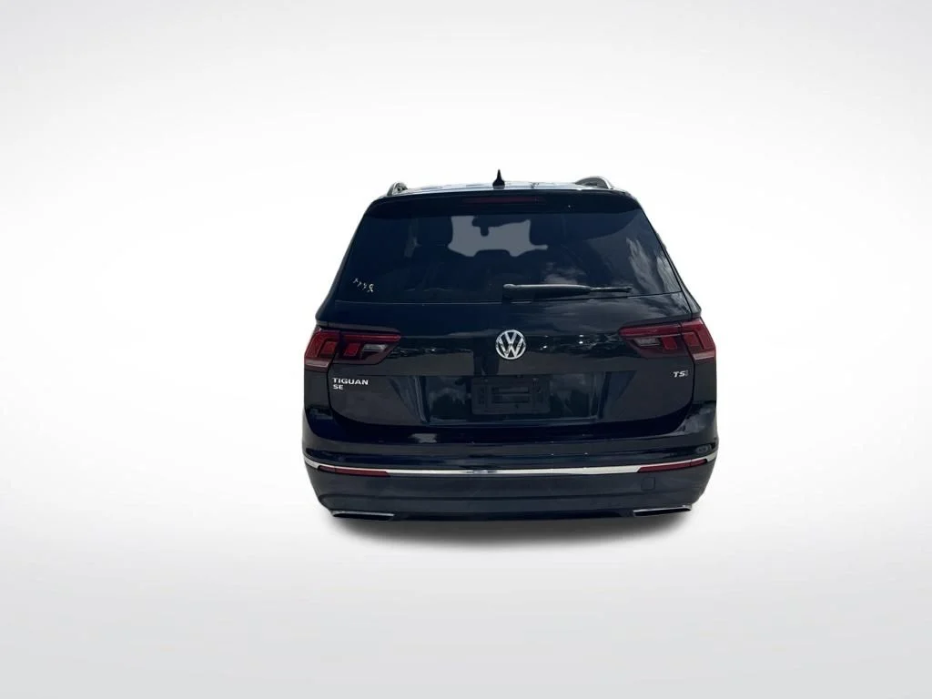 Used 2018 Black Volkswagen 2.0T SE image 7