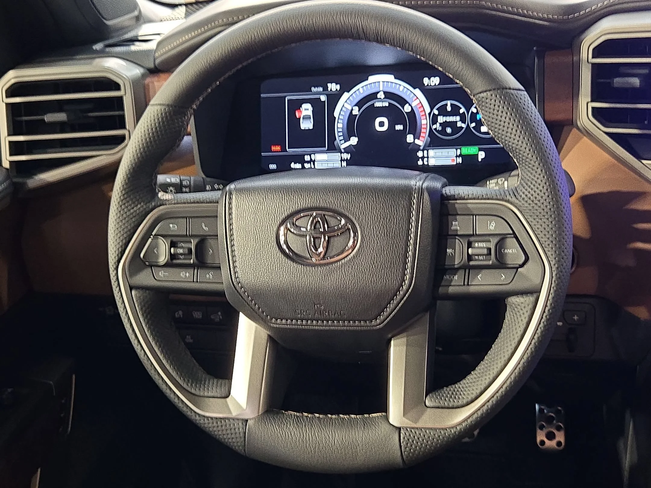 New 2026 Wind Chill Pearl Toyota 1794 Edition Hybrid image 19