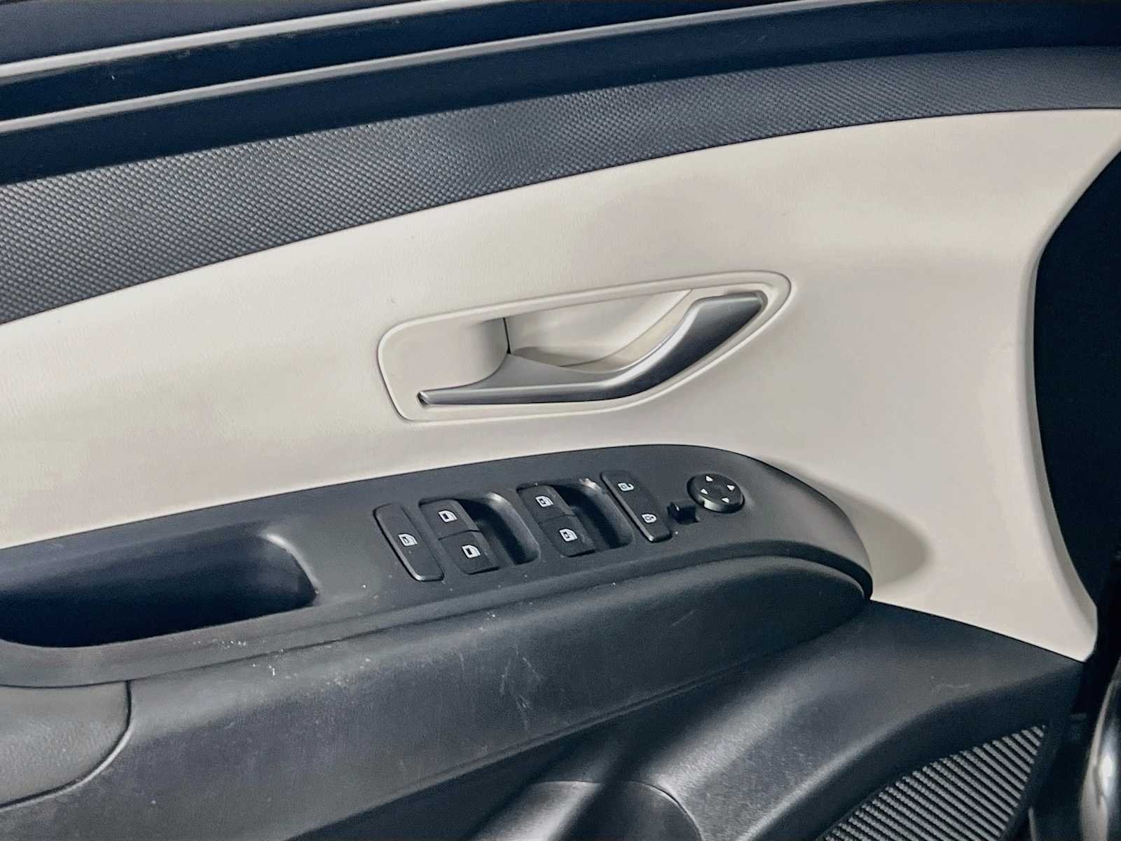 Used 2022 Phantom Black Hyundai SEL image 18