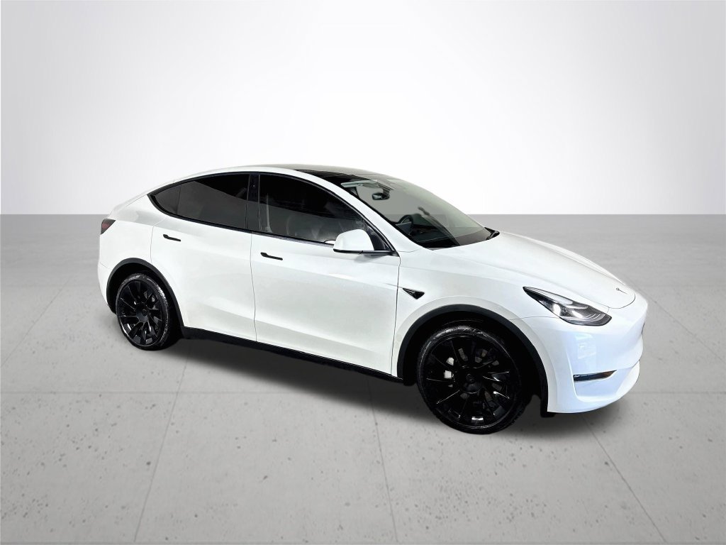 Used 2023 White Tesla Long Range image 4