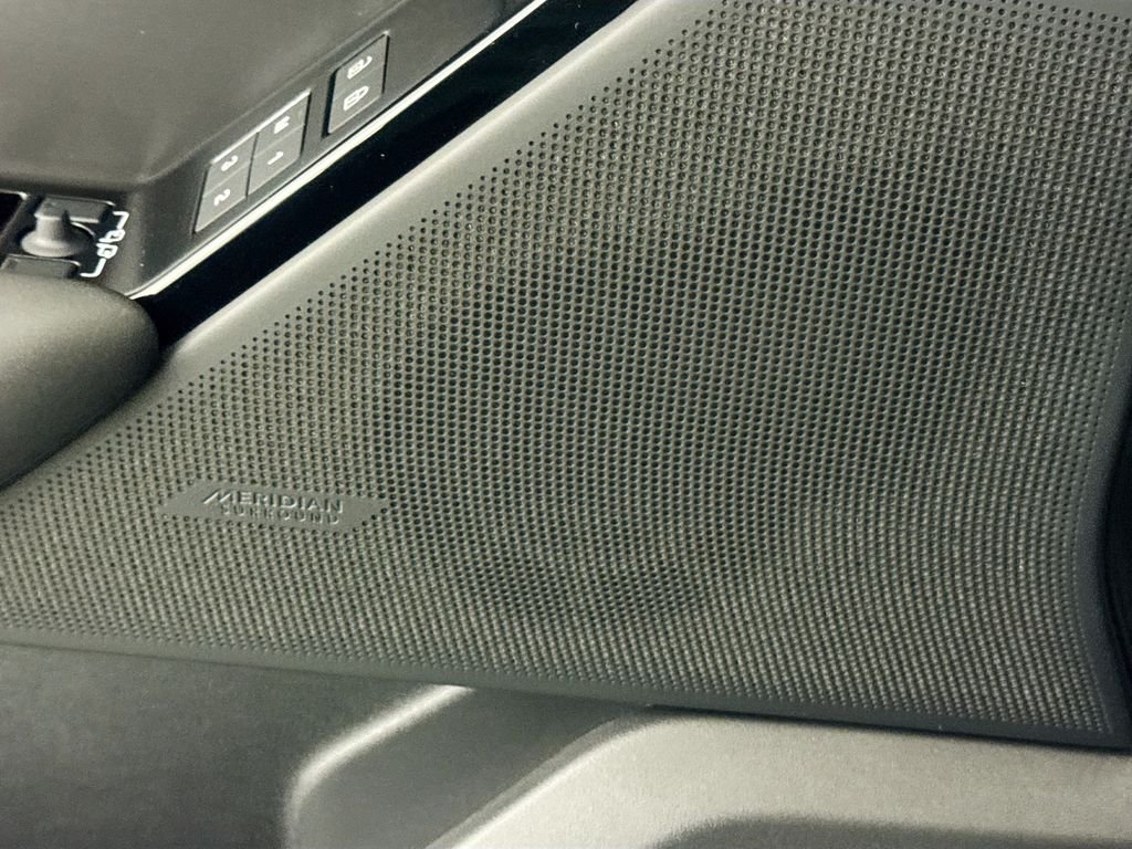 New 2026 Zadar Grey Land Rover S image 16