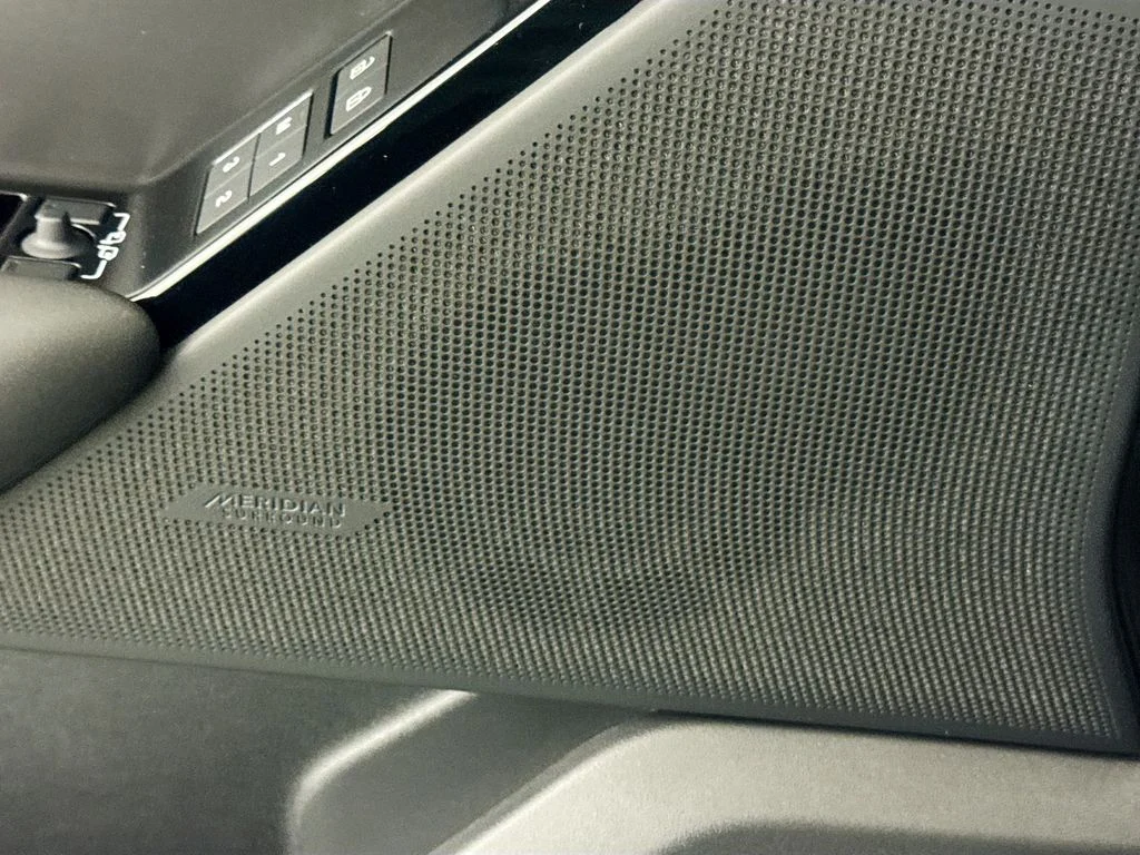 New 2026 Zadar Grey Land Rover S image 16
