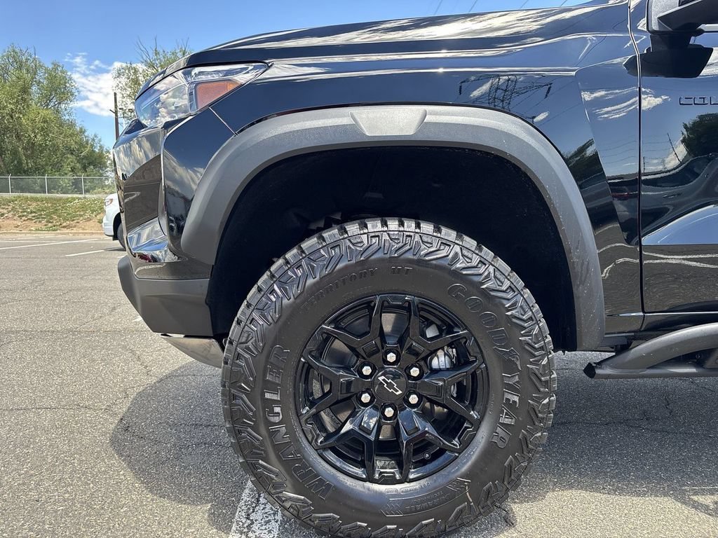 2026 Chevrolet Colorado ZR2 - Photo 34