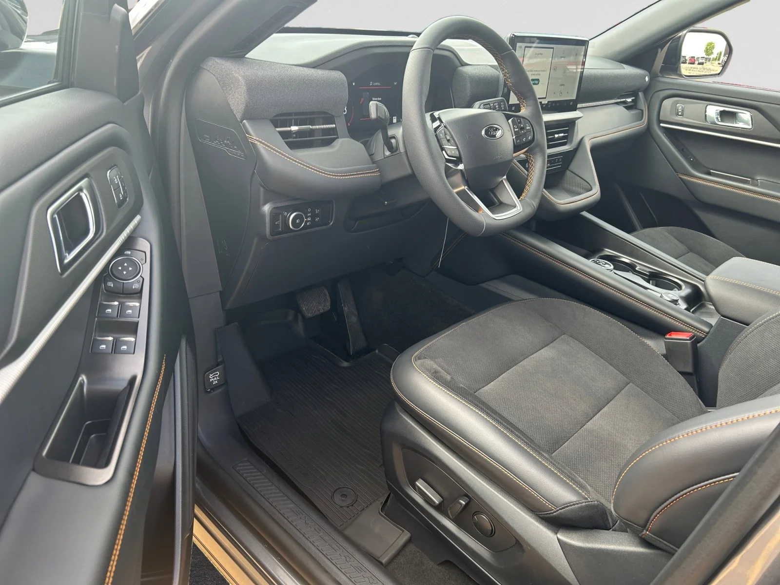 New 2026 Carbonized Grey Metallic Ford Tremor image 13