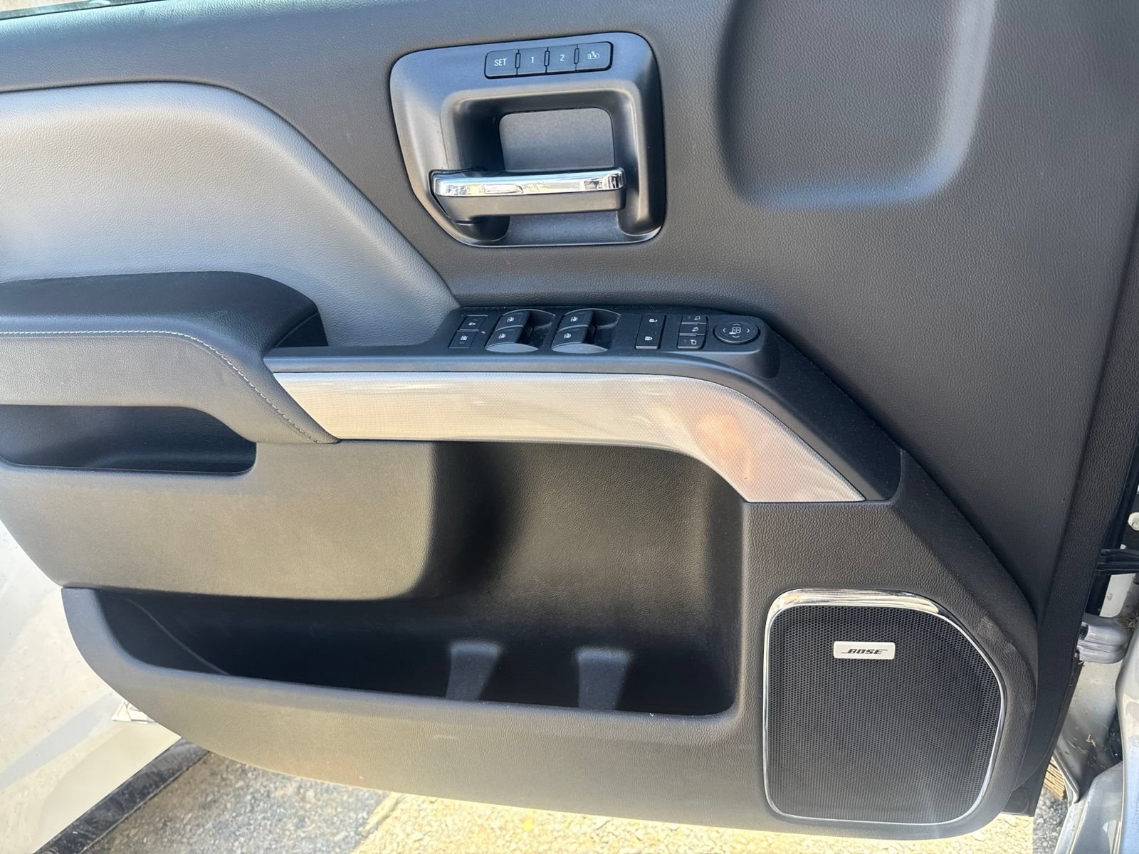 Used 2019 SILVER ICE METALLIC Chevrolet LTZ image 6