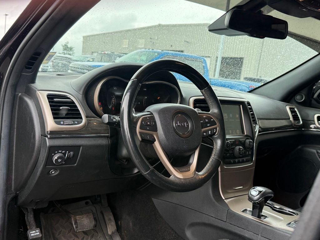 Used 2014 Black Jeep Overland image 4