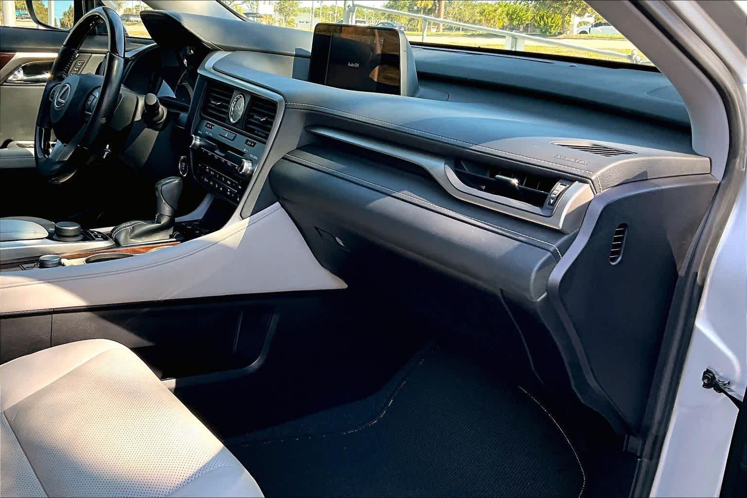 Used 2019 Silver Lining Metallic Lexus Premium image 19