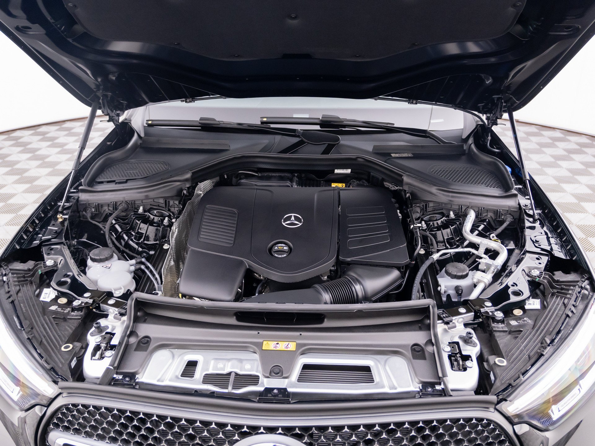 New 2027 Black Mercedes-Benz GLC 300 Coupe image 69