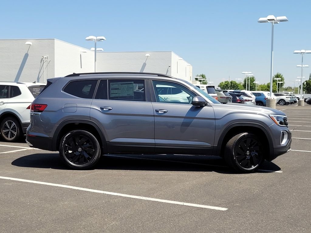 New 2025 Gray Volkswagen 2.0T SE w/Technology image 4