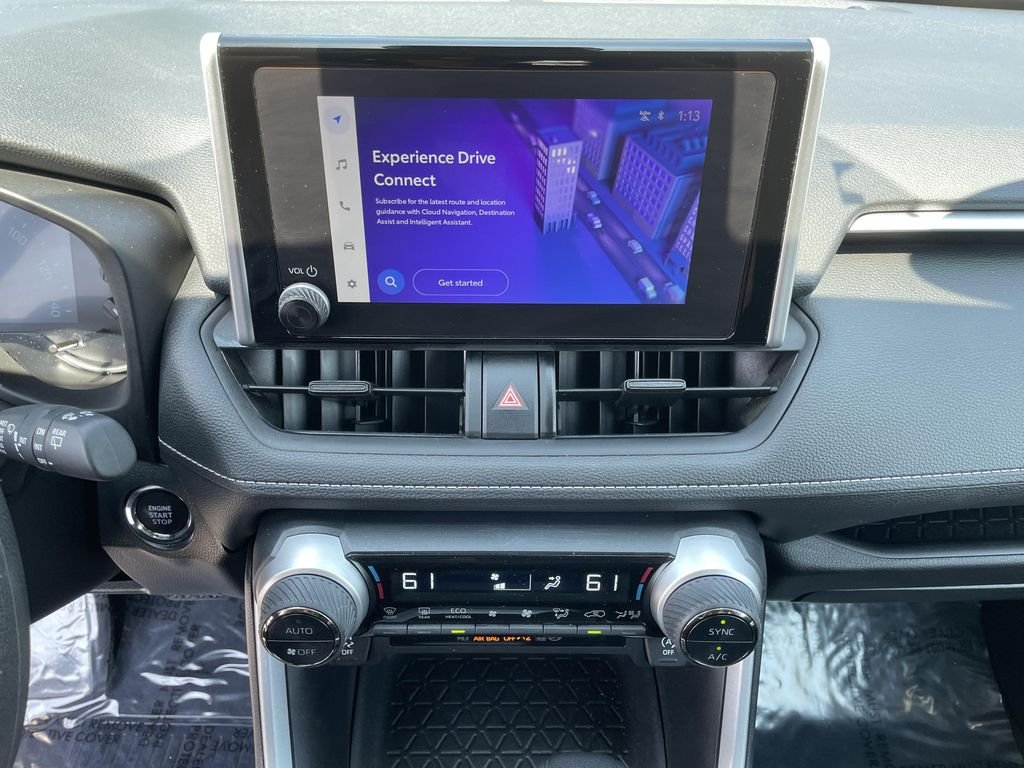 2024 Toyota RAV4 XLE - Photo 21