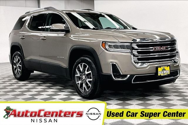 Used 2023 Light Stone Metallic GMC SLE image 1