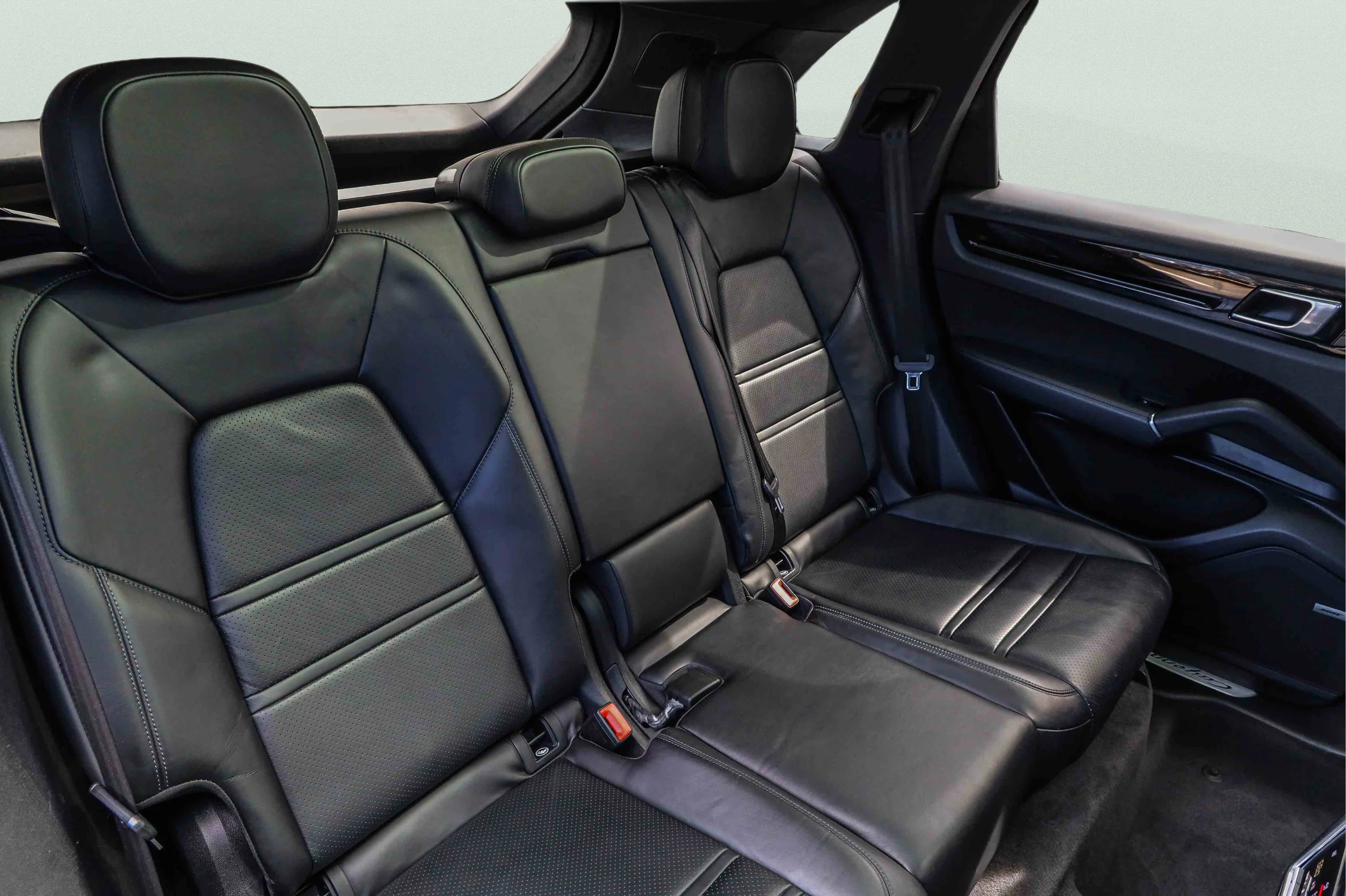 Used 2022 Gray Porsche  image 23