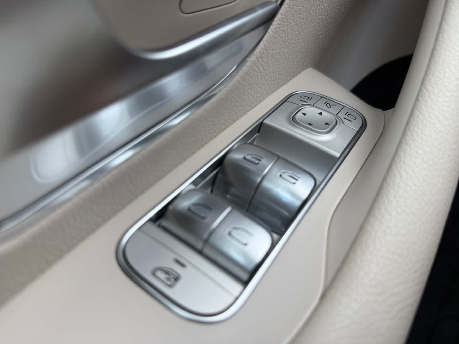 Certified Used 2024 MANUFAKTUR Alpine Grey Mercedes-Benz GLS 450 image 26