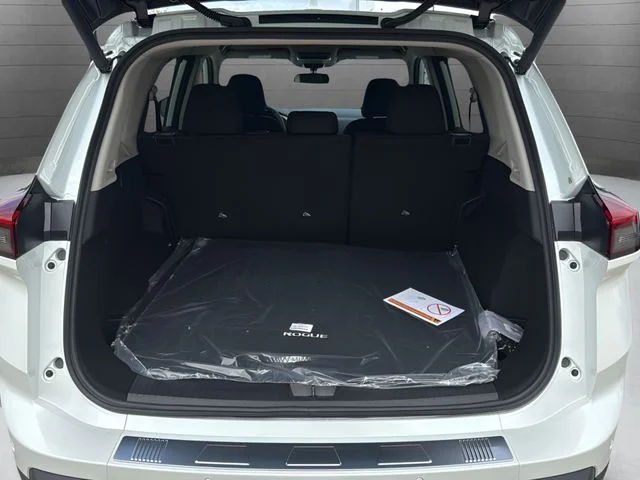 2026 Nissan Rogue SV - Photo 15