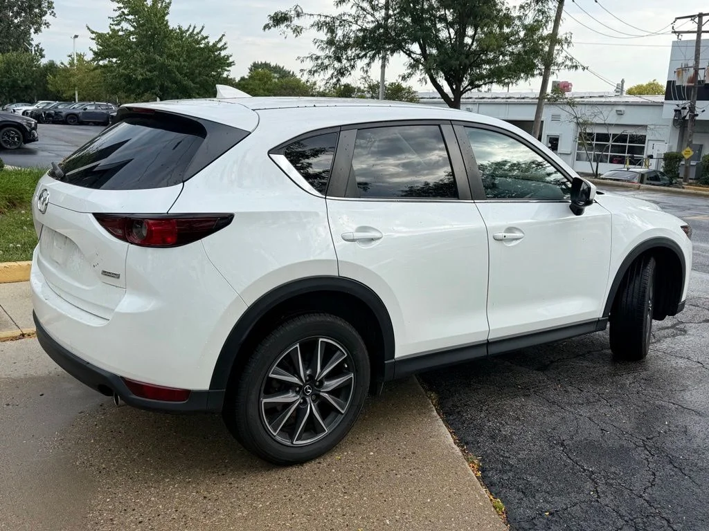 Used 2018 White Mazda Touring image 7