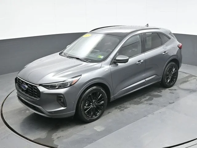 Used 2024 Gray Ford ST-Line Elite image 13