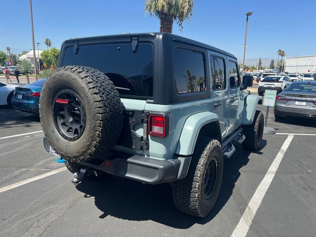 Used 2024 Earl Clearcoat Jeep Sport S image 1