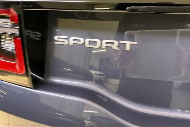 Used 2025 Blue Land Rover S image 7
