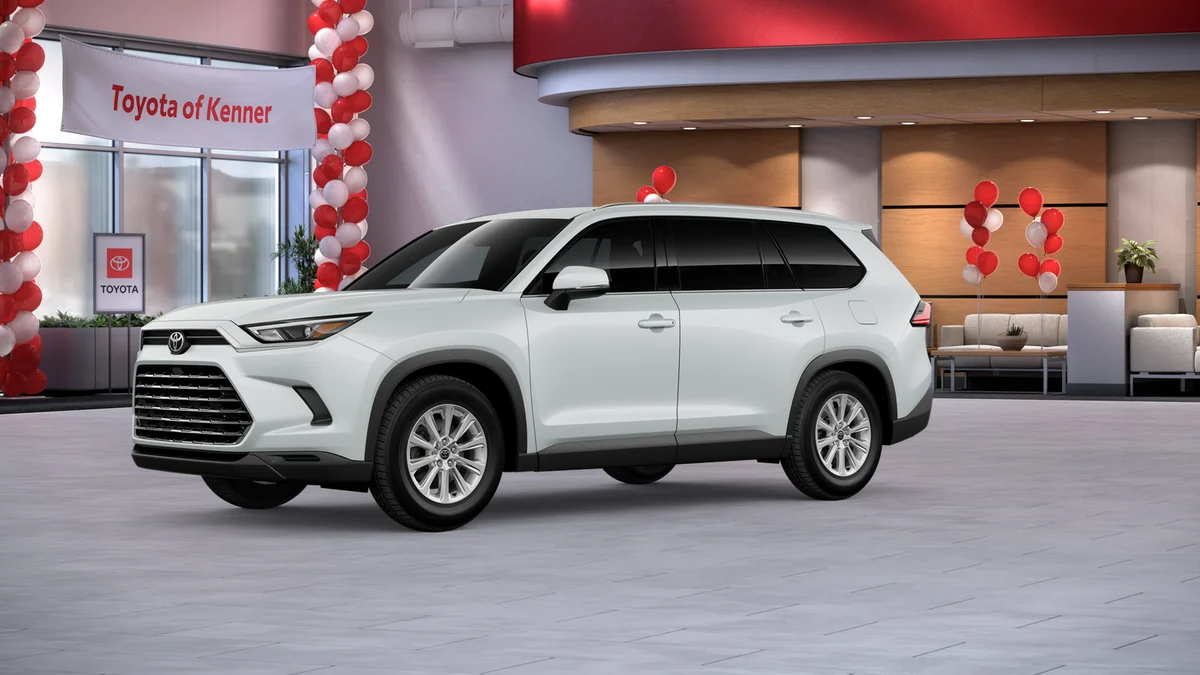 New 2026 Wind Chill Pearl Toyota XLE image 10