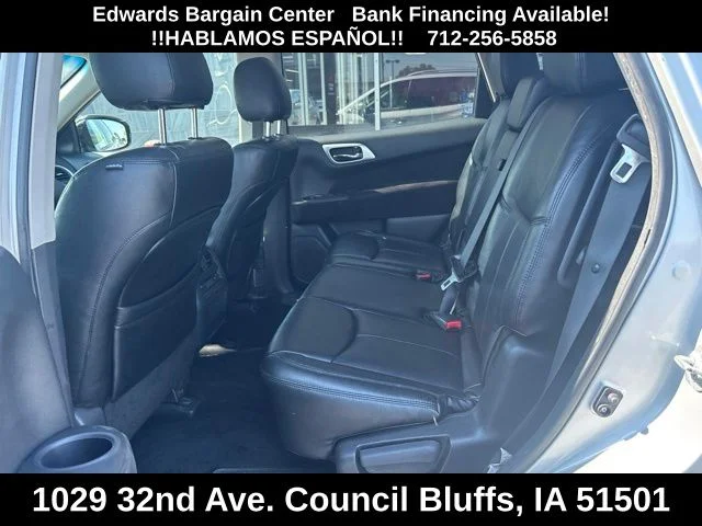 Used 2015 Silver Nissan SV image 9