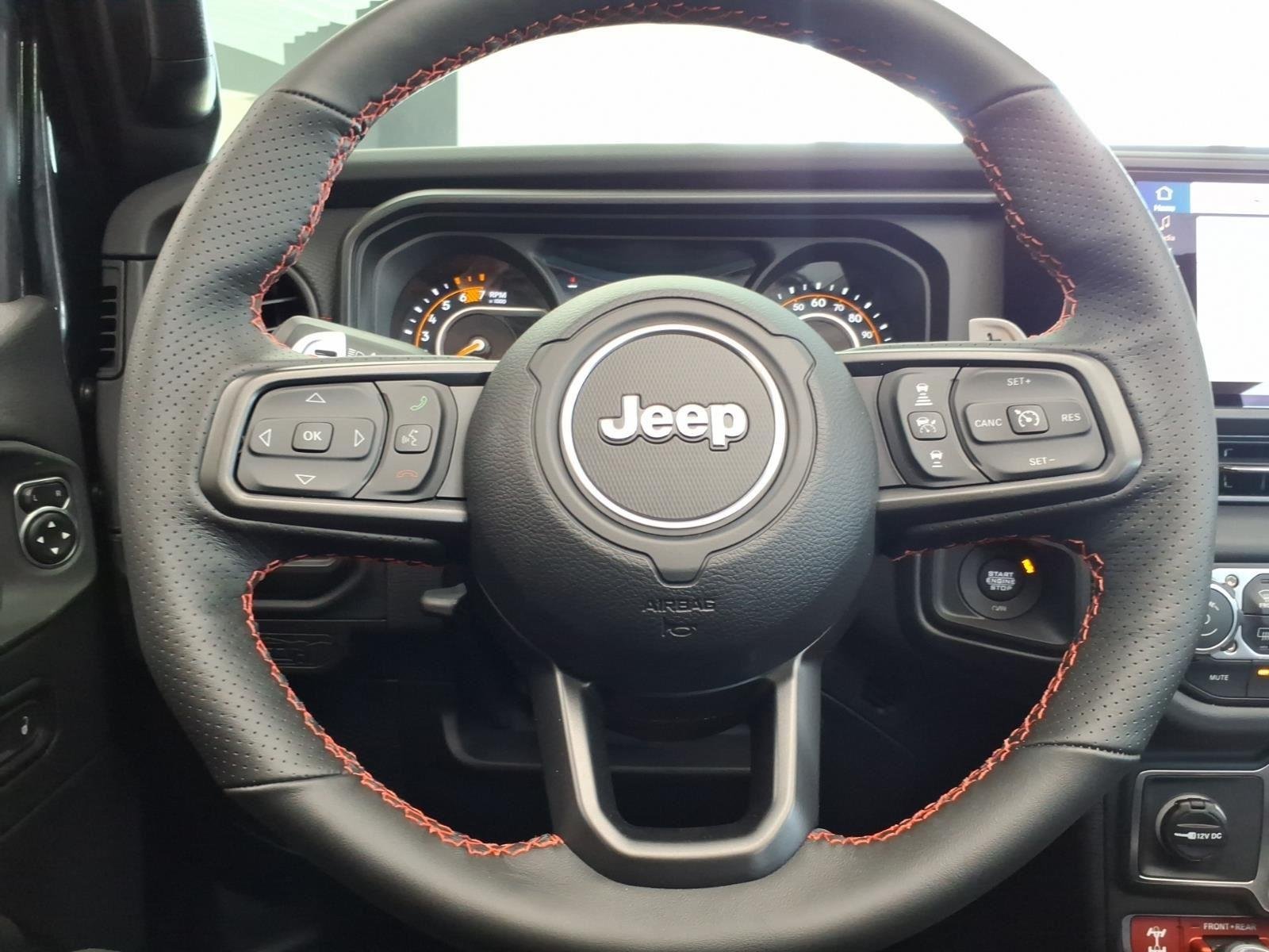 New 2026 Black Clear-Coat Exterior Paint Jeep  image 21
