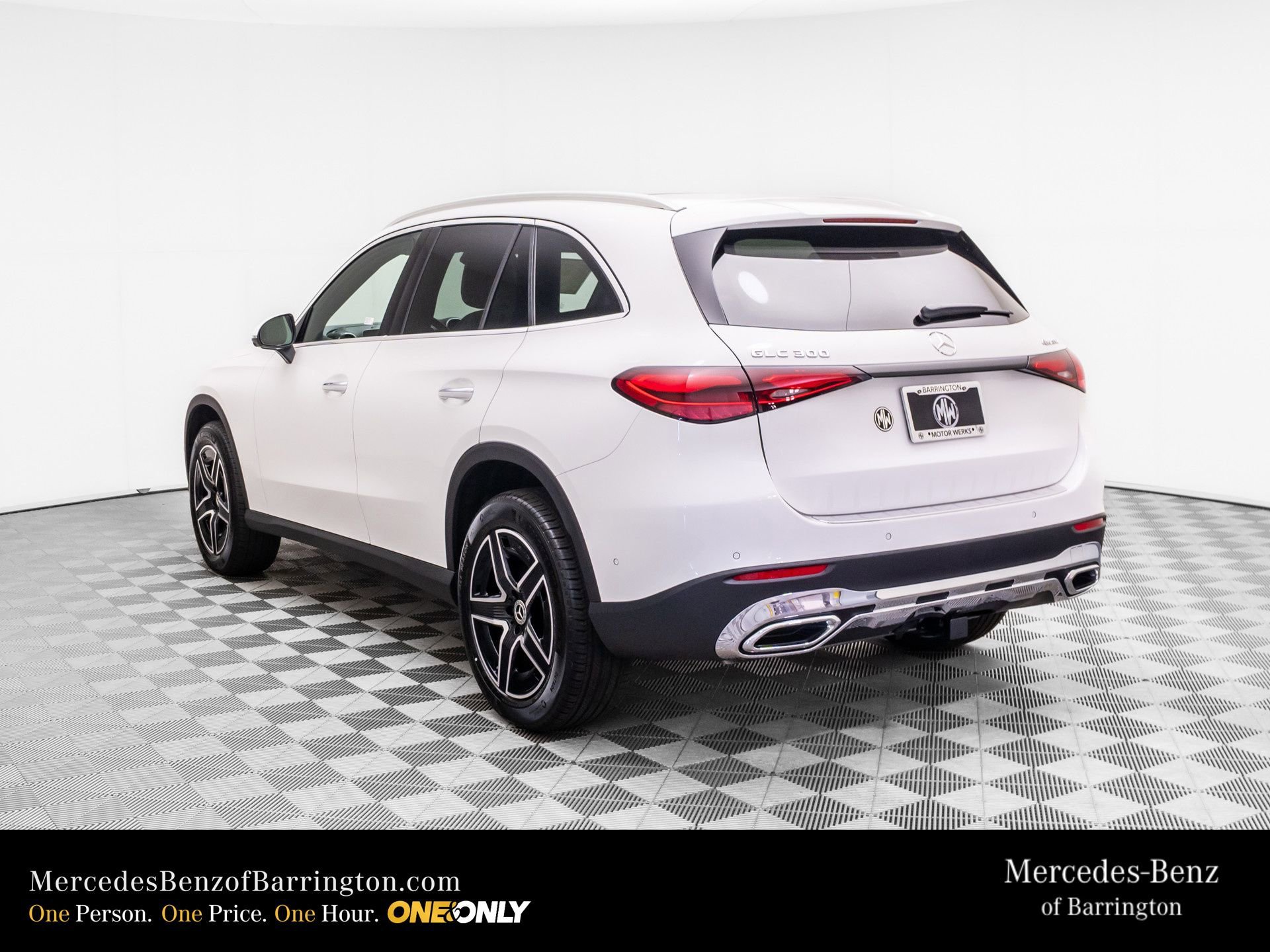 New 2026 Polar White Mercedes-Benz GLC 300 image 46