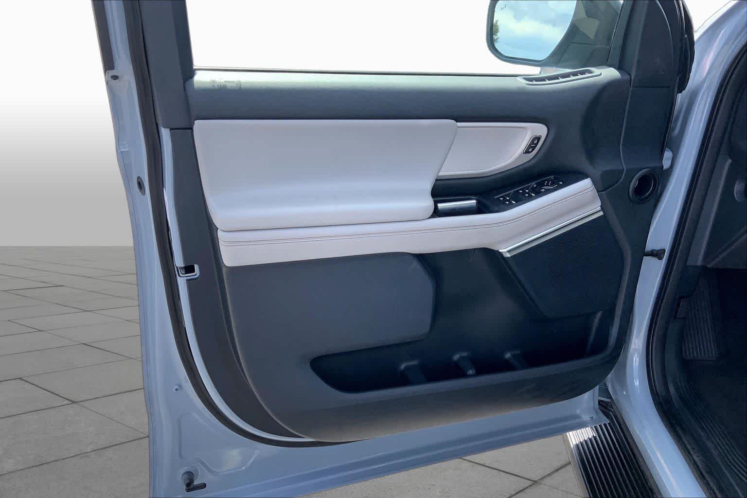 Certified Used 2025 Glacier Gray Metallic Ford Active image 21