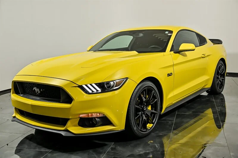 Used 2017 Triple Yellow Tri-Coat Ford GT image 5