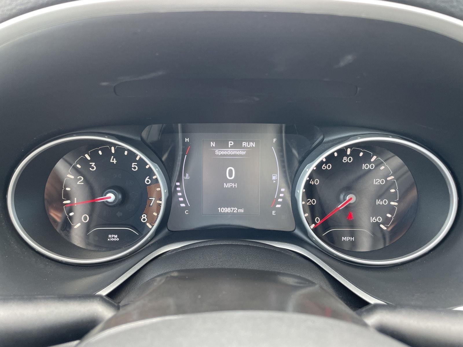 Used 2018 Jazz Blue Pearlcoat Jeep Latitude image 2