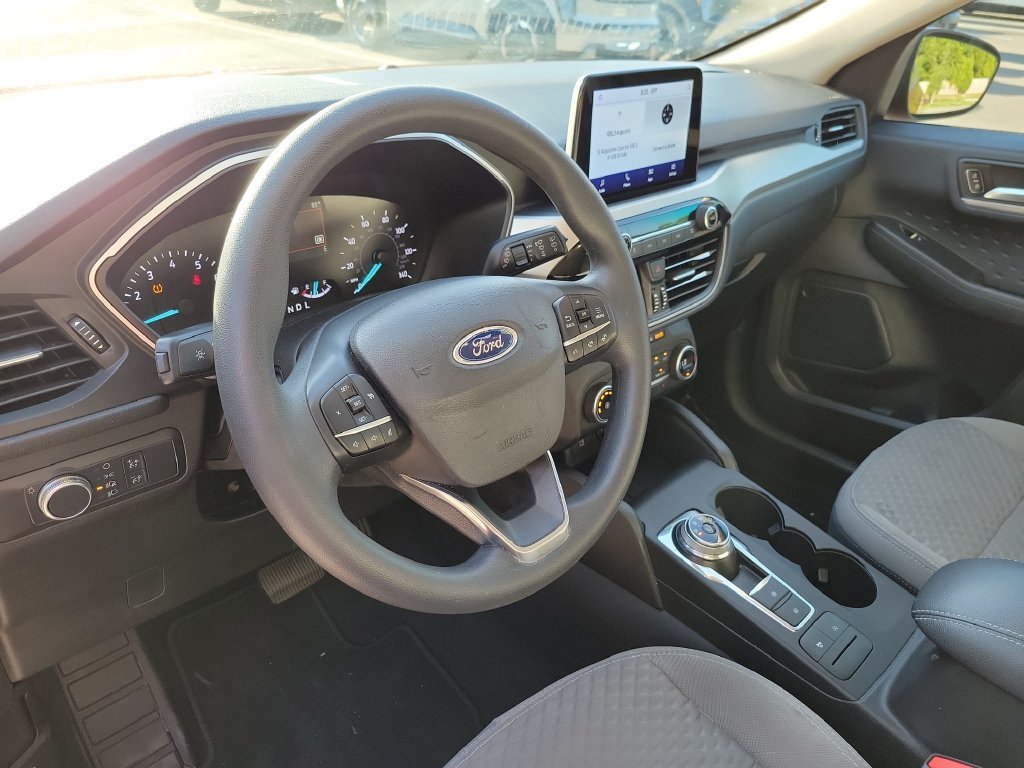 Used 2020 Red Metallic Ford SE image 22