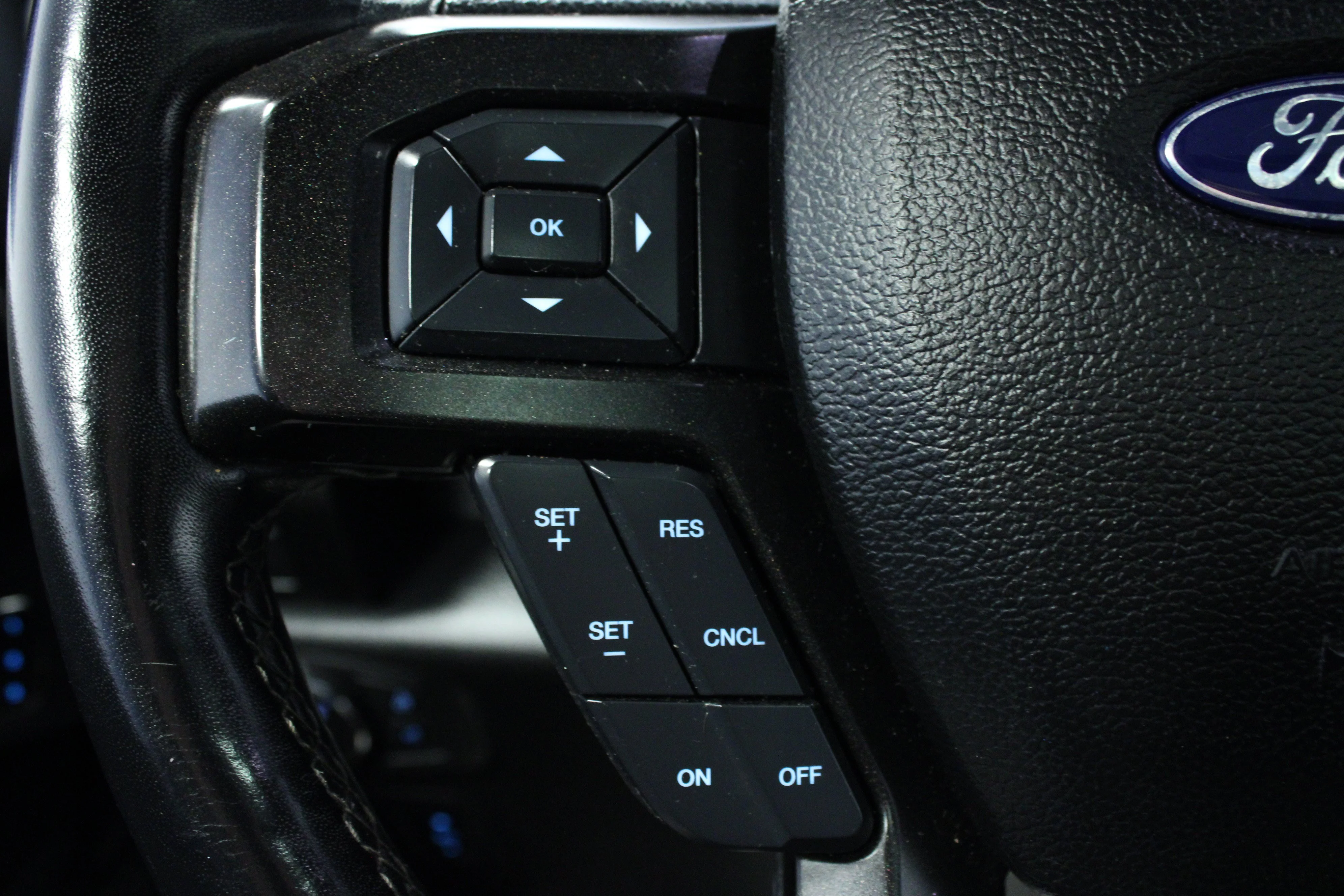 Used 2018 Shadow Black Ford Limited image 21