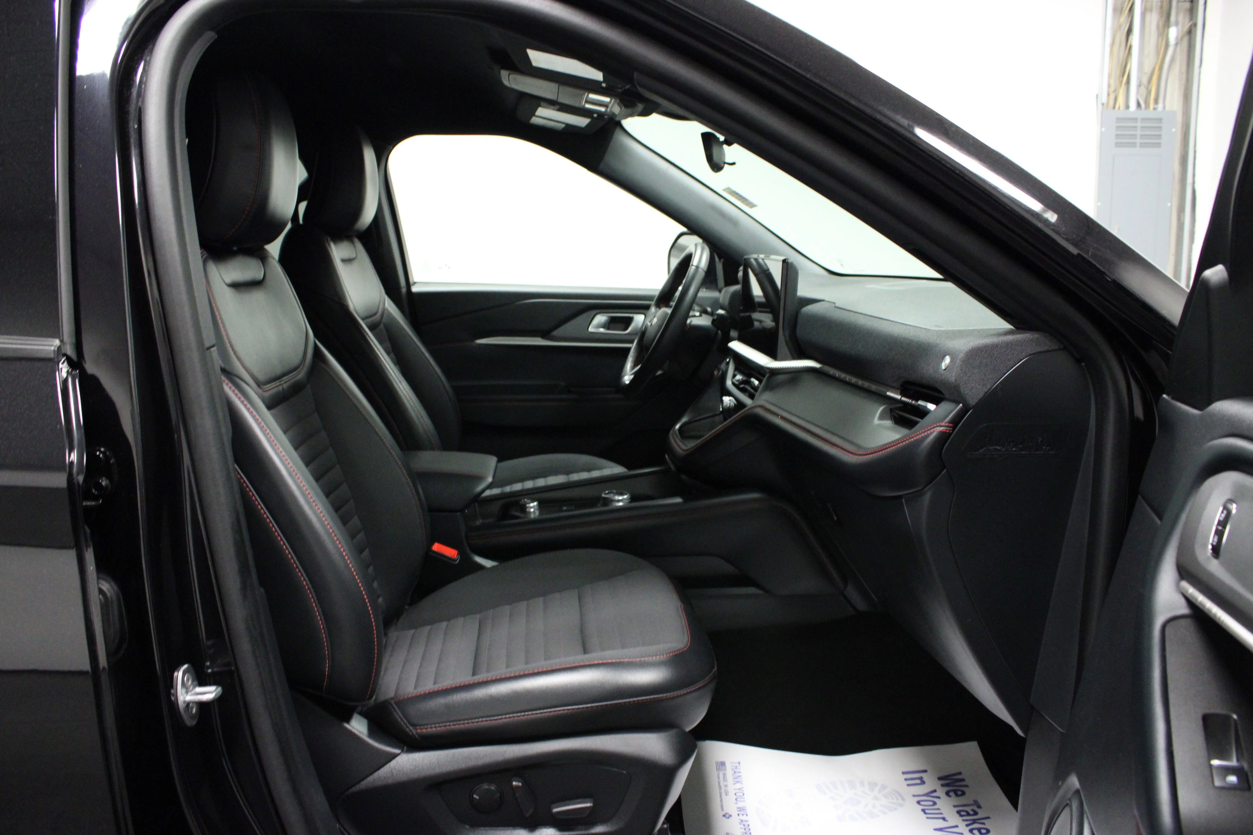 Used 2025 Black Metallic Ford ST-Line image 17