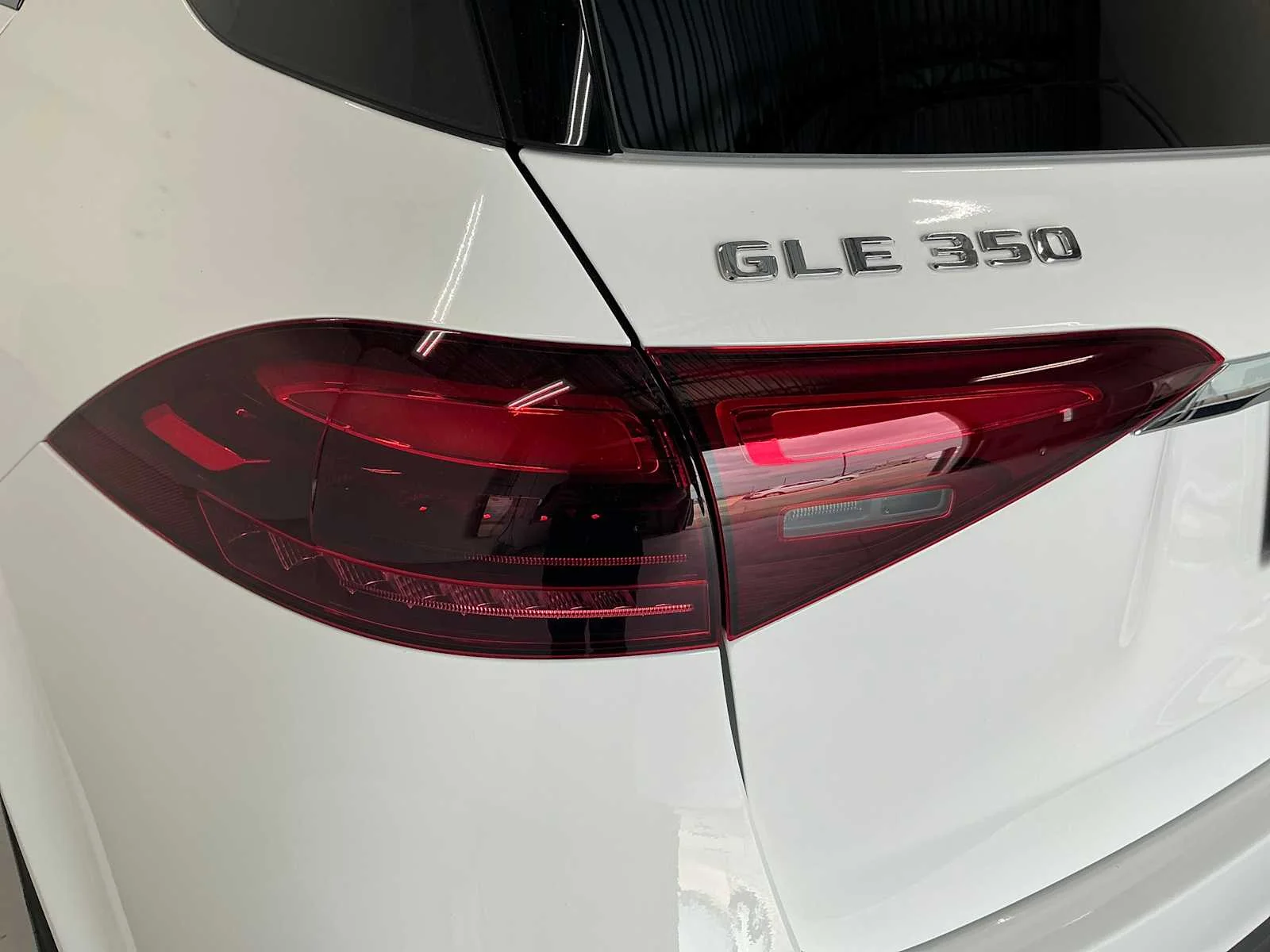 New 2026 Polar White Mercedes-Benz GLE 350 image 6