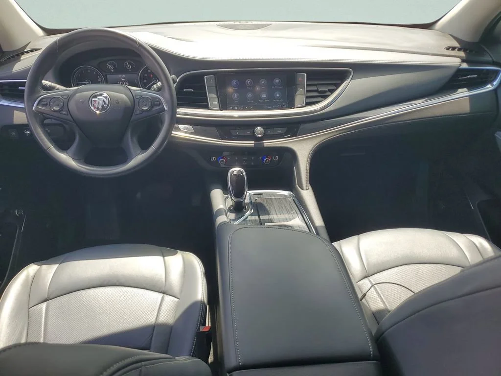 Used 2021 (Includes Satin Nickel lower exterior accent color.) Buick Essence image 11