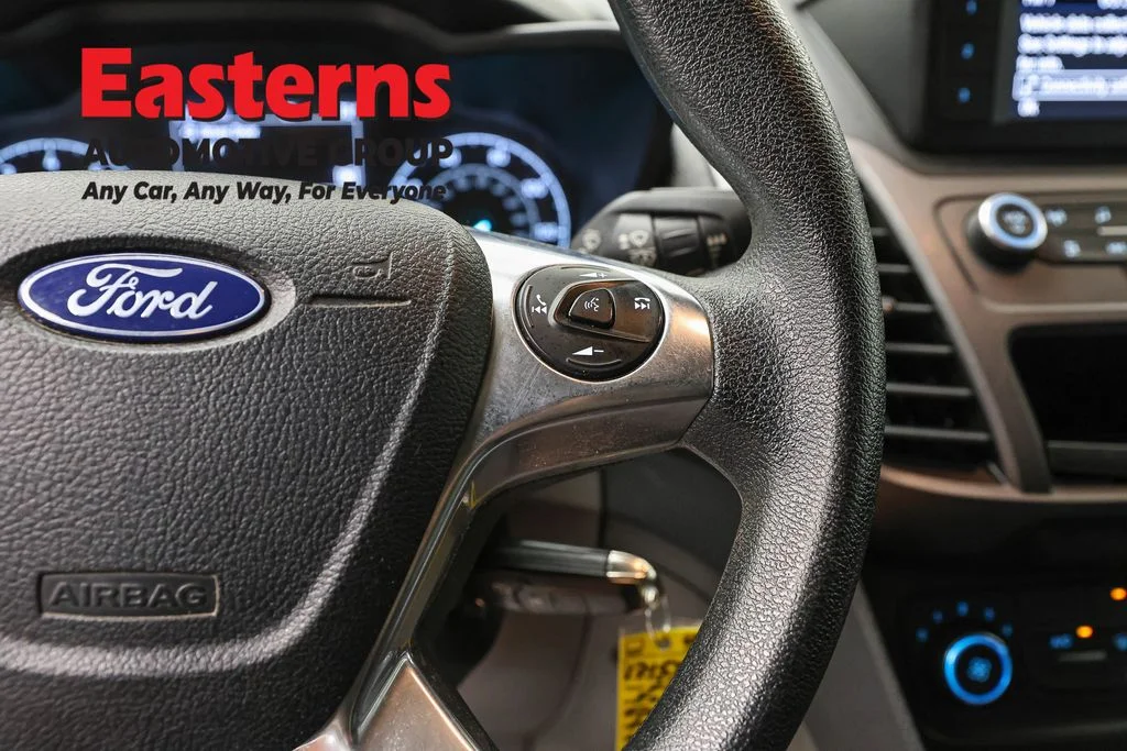 Used 2022 White Ford XL image 15