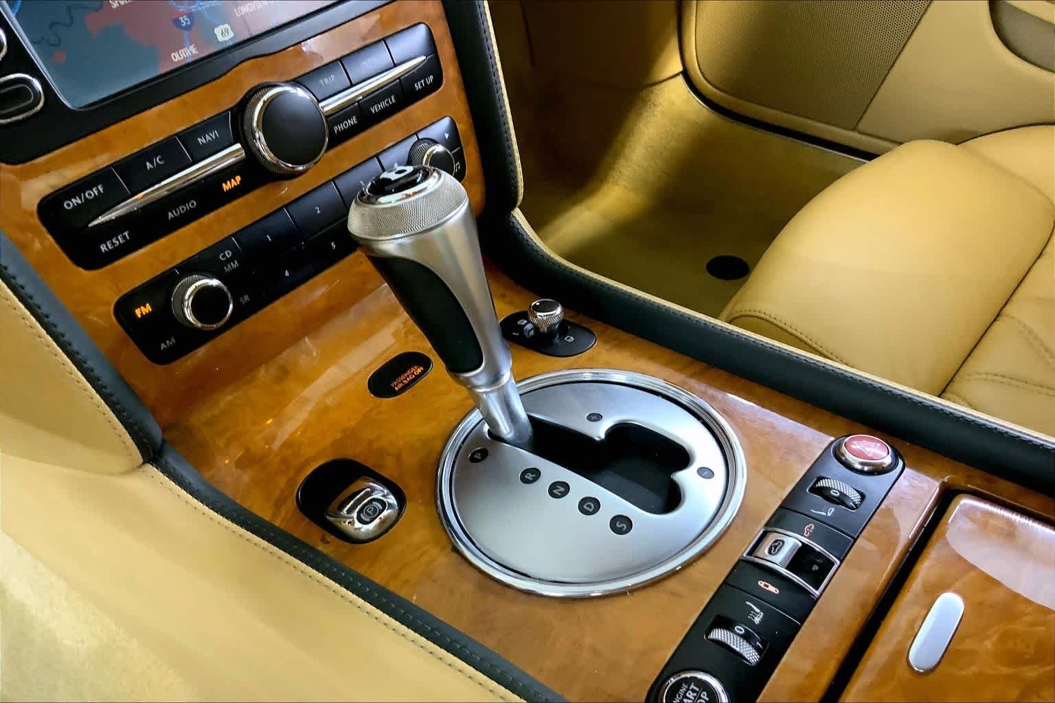 Used 2011 British Racing Green 2 Metallic Bentley Speed image 16