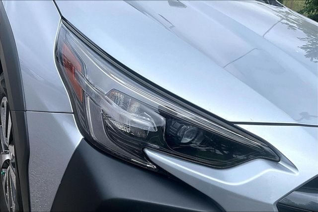 Used 2025 Silver Subaru Premium image 29