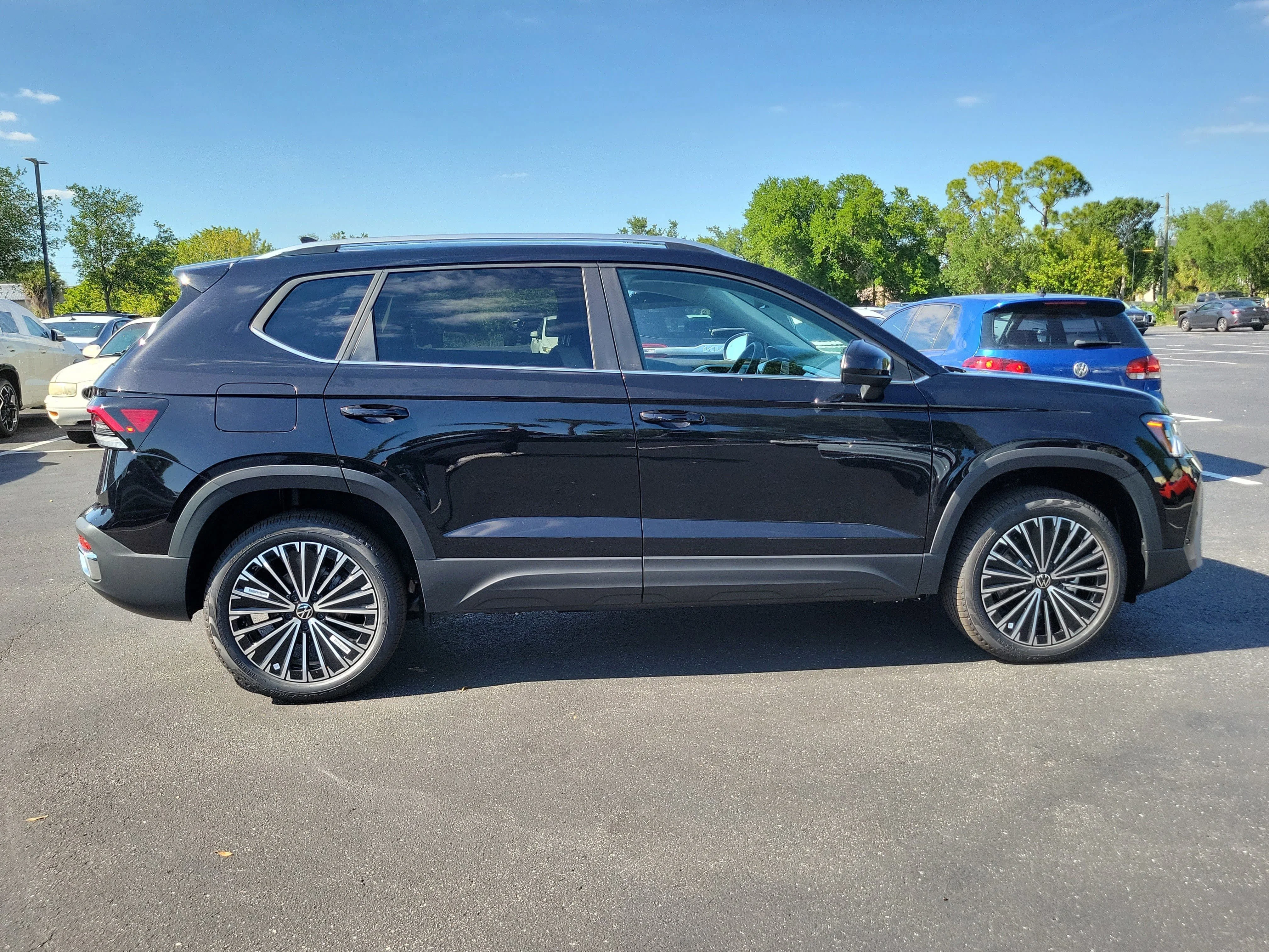 New 2026 Black Volkswagen 1.5T SE image 31