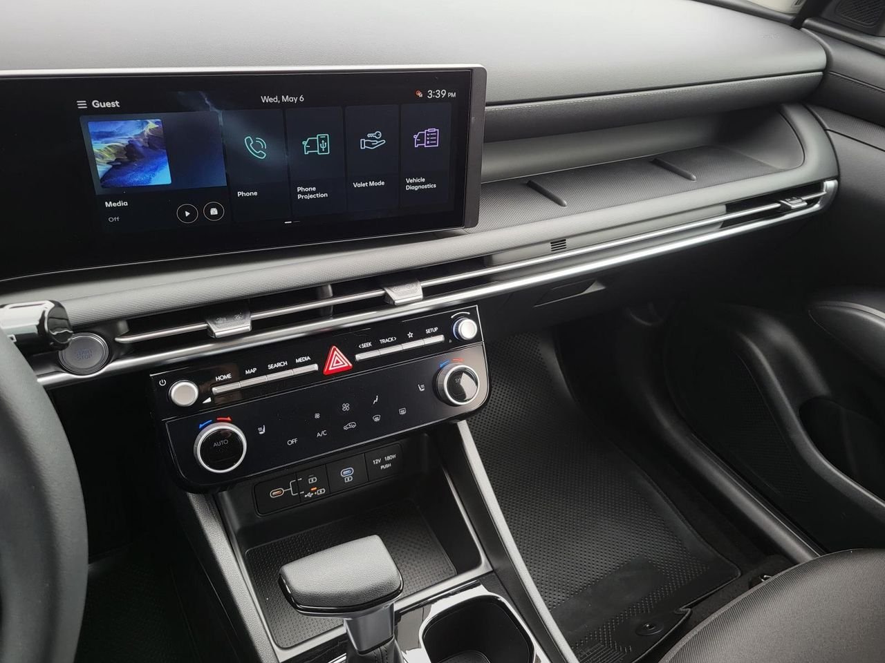 New 2026 Shimmering Silver Hyundai SEL FWD image 17