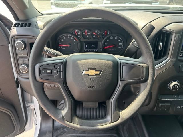New 2026 Summit White Chevrolet WT image 21