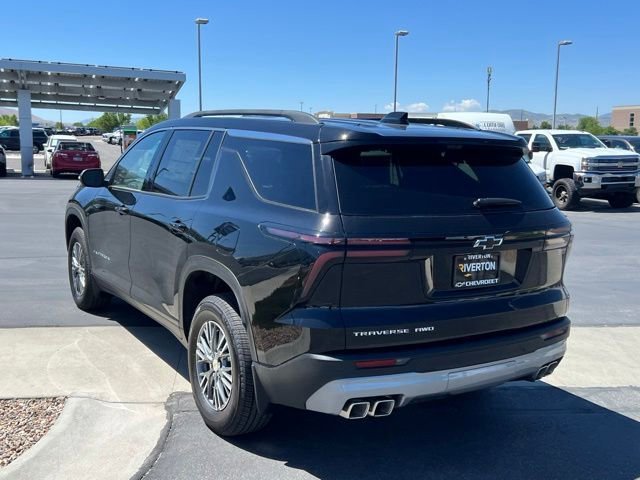 New 2026 Mosaic Black Metallic Chevrolet LT image 4