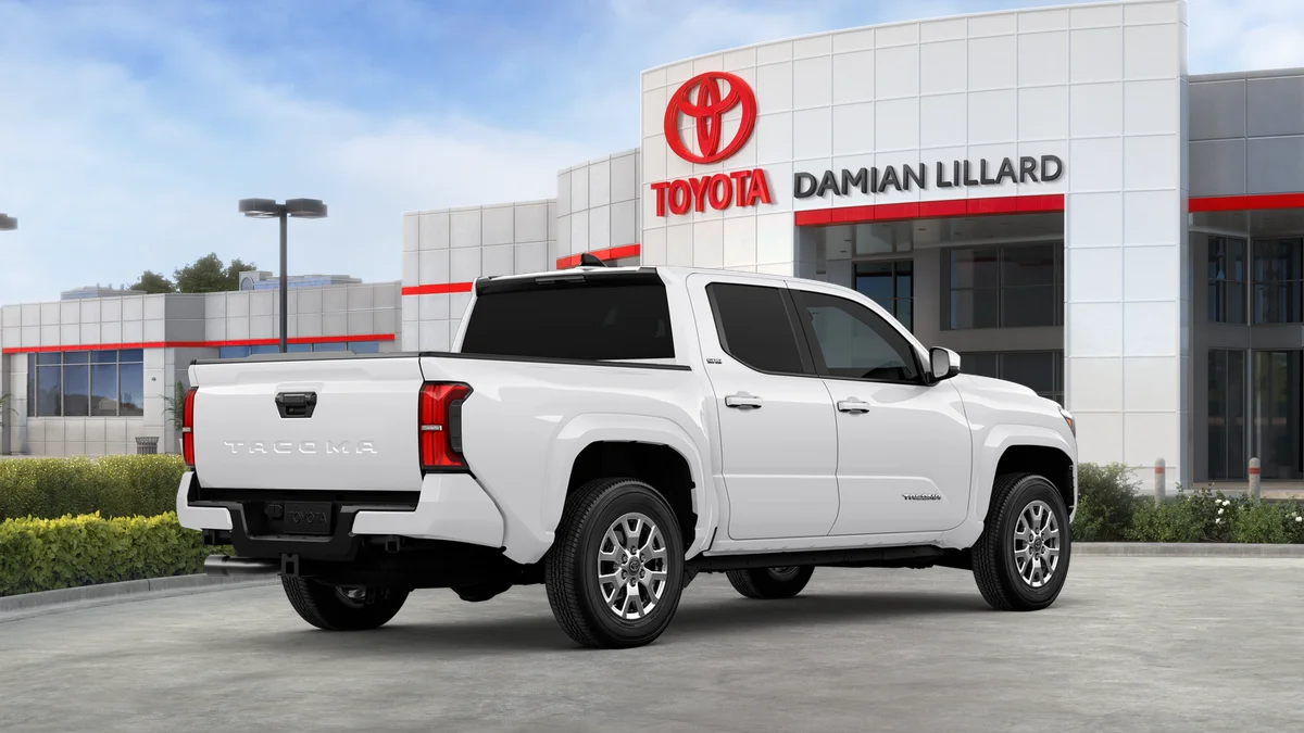 2026 Toyota Tacoma SR5 - Photo 38